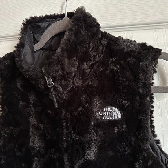 North Face Women’s Small Reversible Full Zip Quilted Puffer Faux Fur Lined Vest - Picture 6 of 8